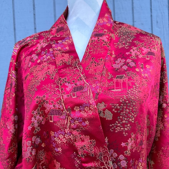 Red Asian Style Wrap Robe - Picture 6 of 10